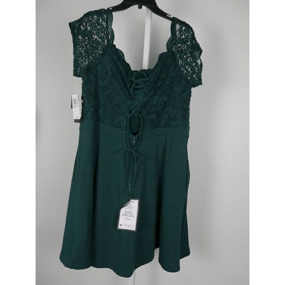 City Studios Women's Trendy Plus Size Green Lace-Bodice Off-The-Shoulder Dress 2 - Picture 4 of 9